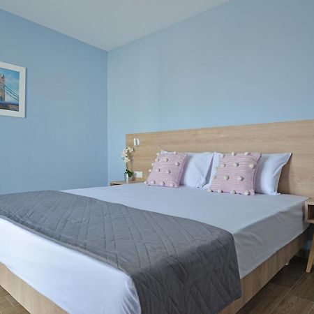Niel Holiday Apartments, Panel Hospitality Homes & Villas Leptokaryá Eksteriør billede