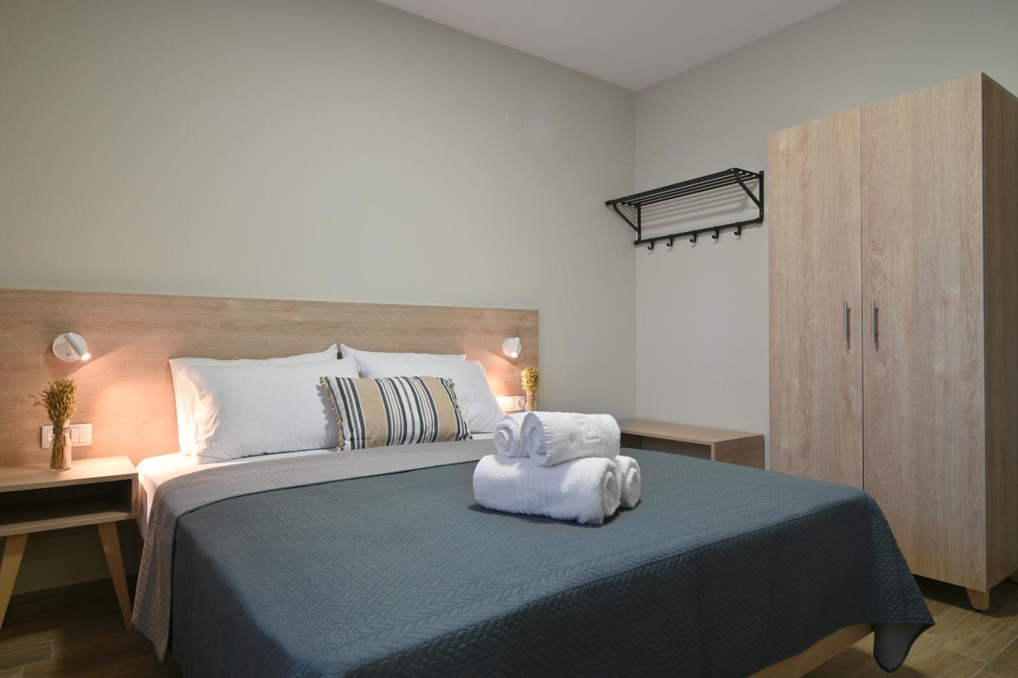Niel Holiday Apartments, Panel Hospitality Homes & Villas Leptokaryá Eksteriør billede