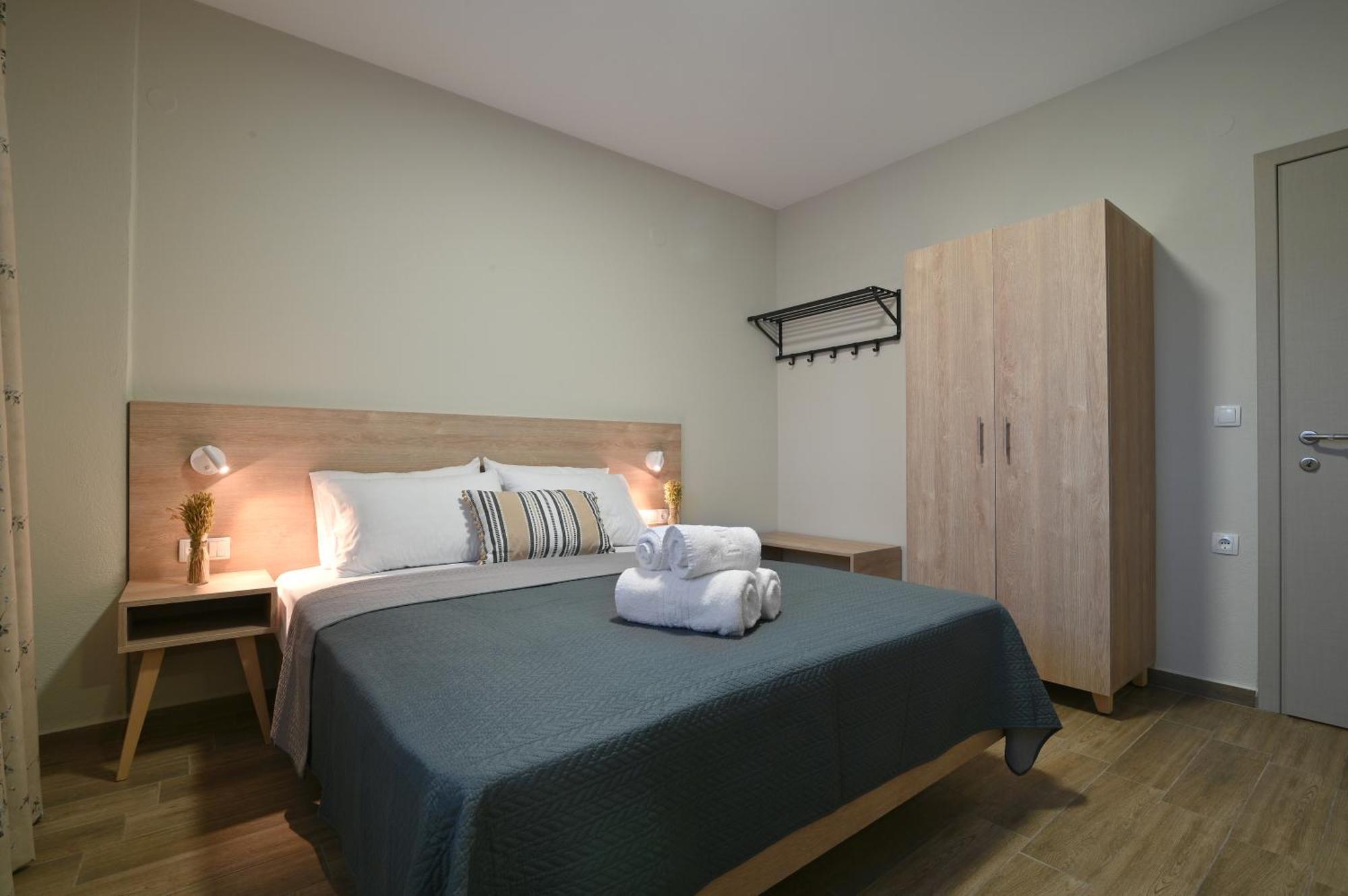 Niel Holiday Apartments, Panel Hospitality Homes & Villas Leptokaryá Eksteriør billede