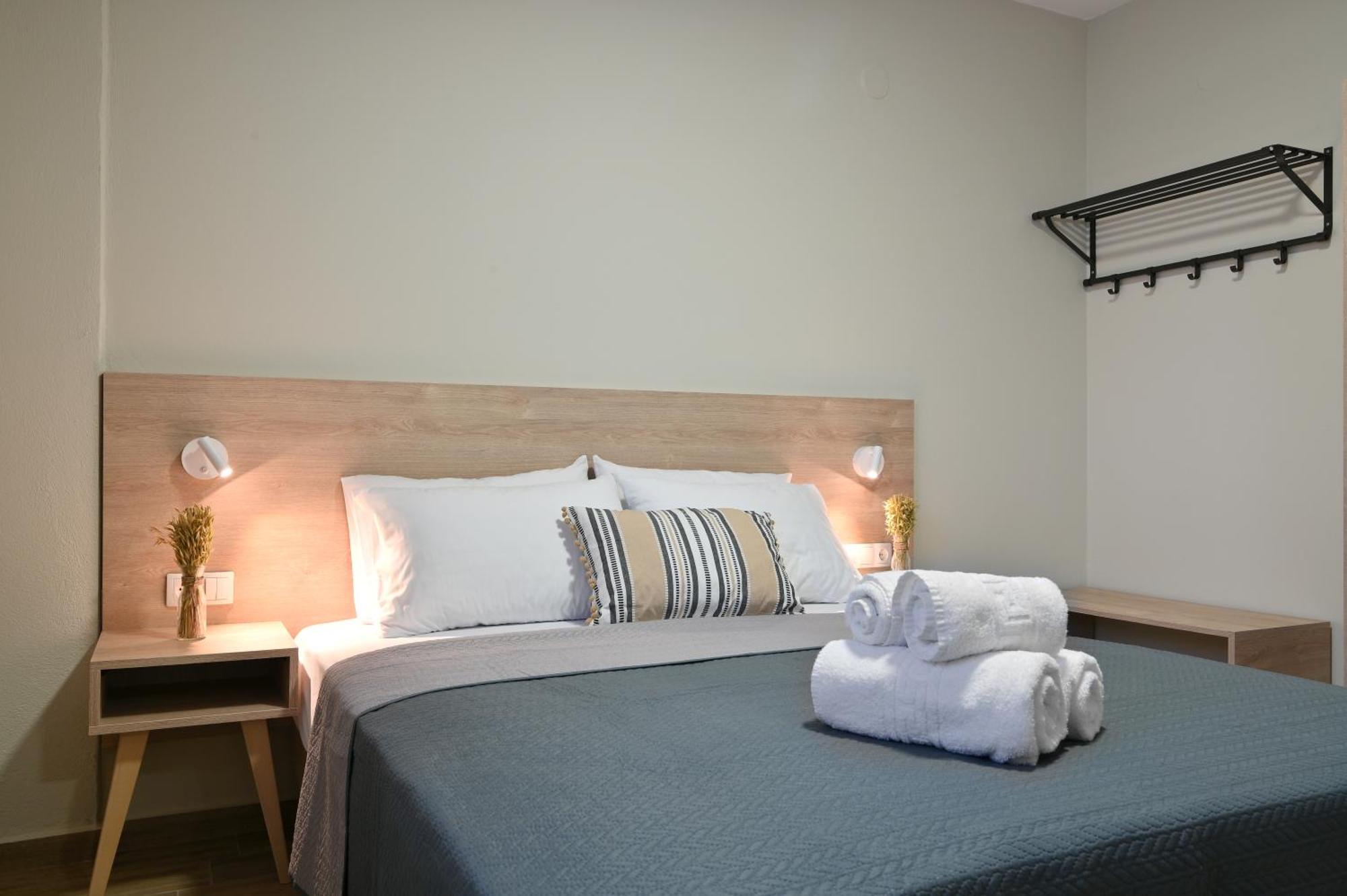Niel Holiday Apartments, Panel Hospitality Homes & Villas Leptokaryá Eksteriør billede