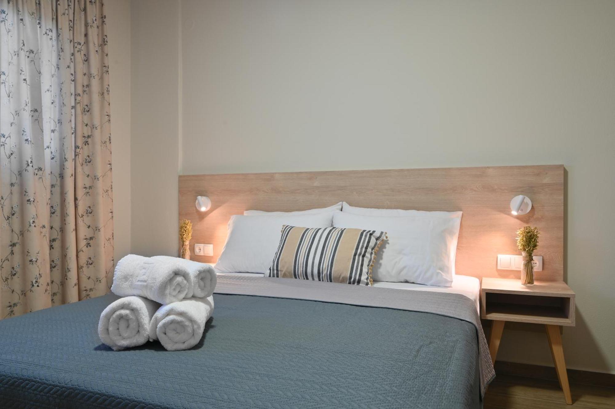 Niel Holiday Apartments, Panel Hospitality Homes & Villas Leptokaryá Eksteriør billede