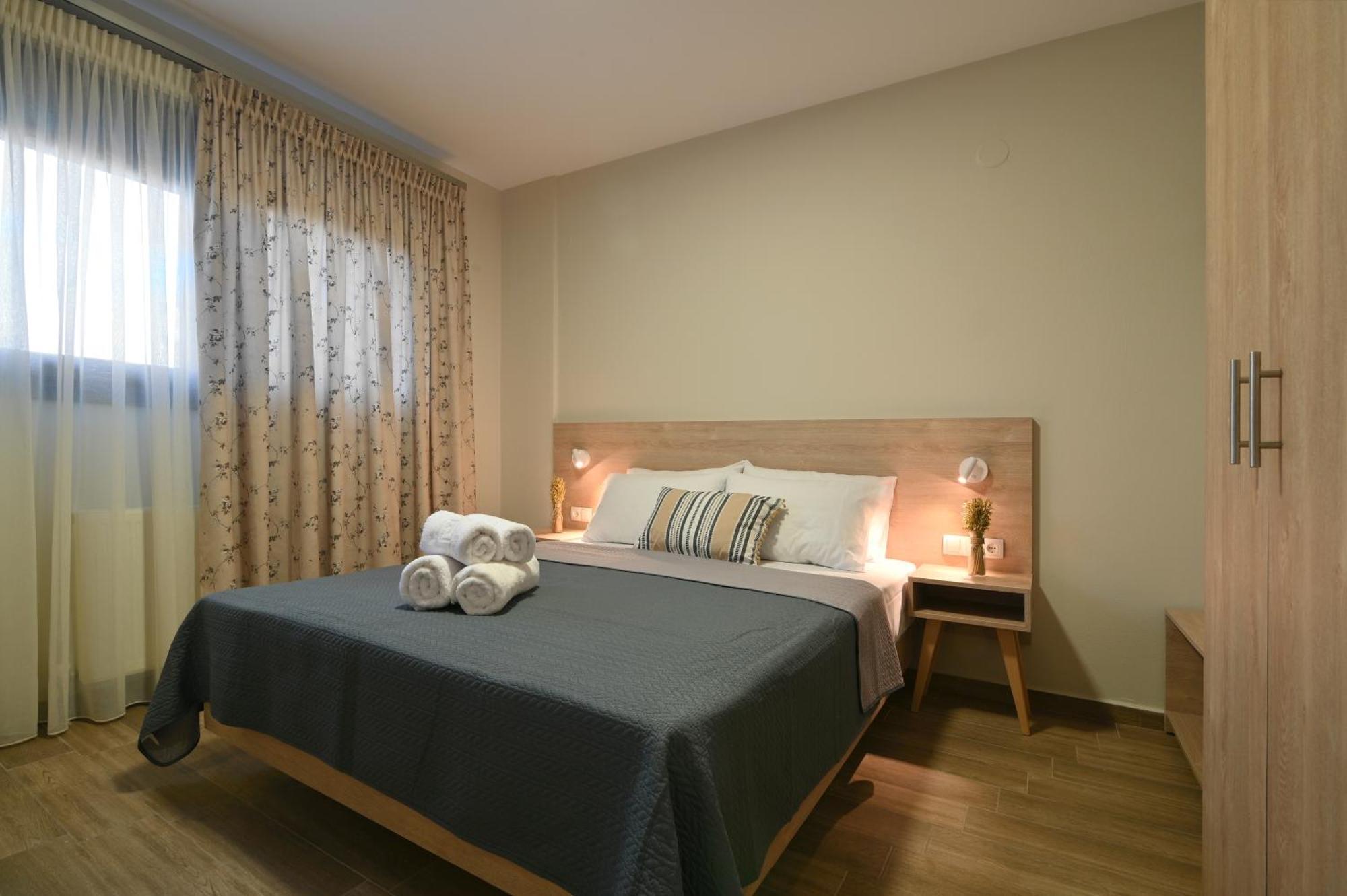 Niel Holiday Apartments, Panel Hospitality Homes & Villas Leptokaryá Eksteriør billede