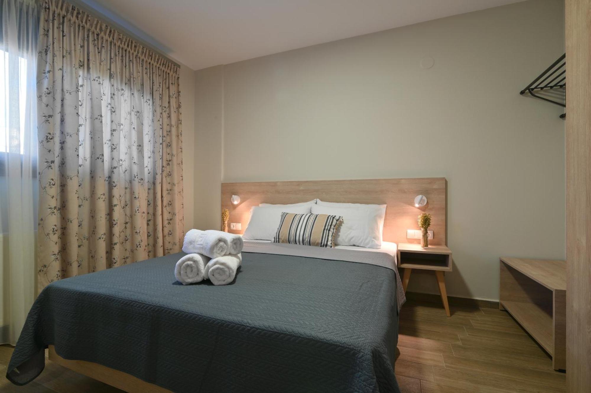 Niel Holiday Apartments, Panel Hospitality Homes & Villas Leptokaryá Eksteriør billede