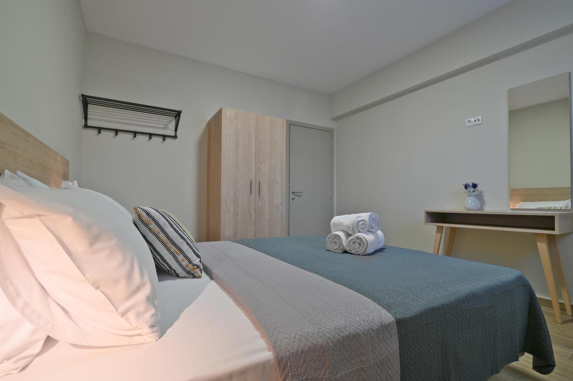 Niel Holiday Apartments, Panel Hospitality Homes & Villas Leptokaryá Eksteriør billede